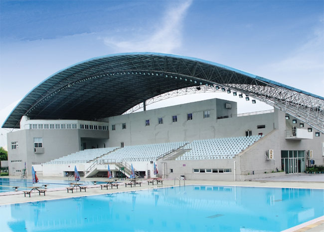 西城游泳馆网架